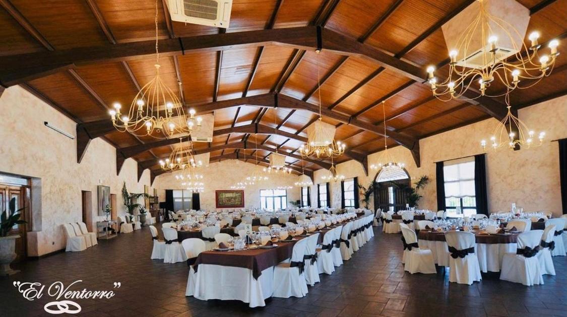 Hotel Las Cabanas Penaranda de Bracamonte Bagian luar foto
