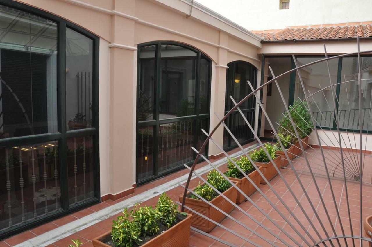 Hotel Las Cabanas Penaranda de Bracamonte Bagian luar foto