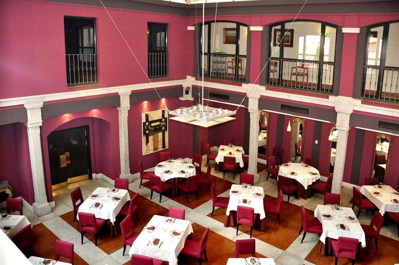 Hotel Las Cabanas Penaranda de Bracamonte Bagian luar foto