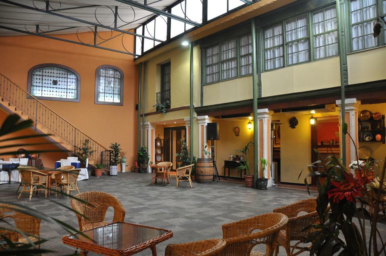 Hotel Las Cabanas Penaranda de Bracamonte Bagian luar foto